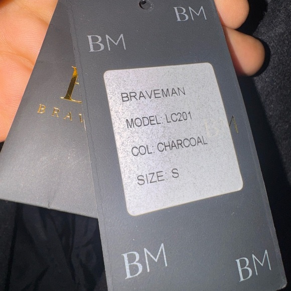 Three botton knee length coat - Picture 6 of 12